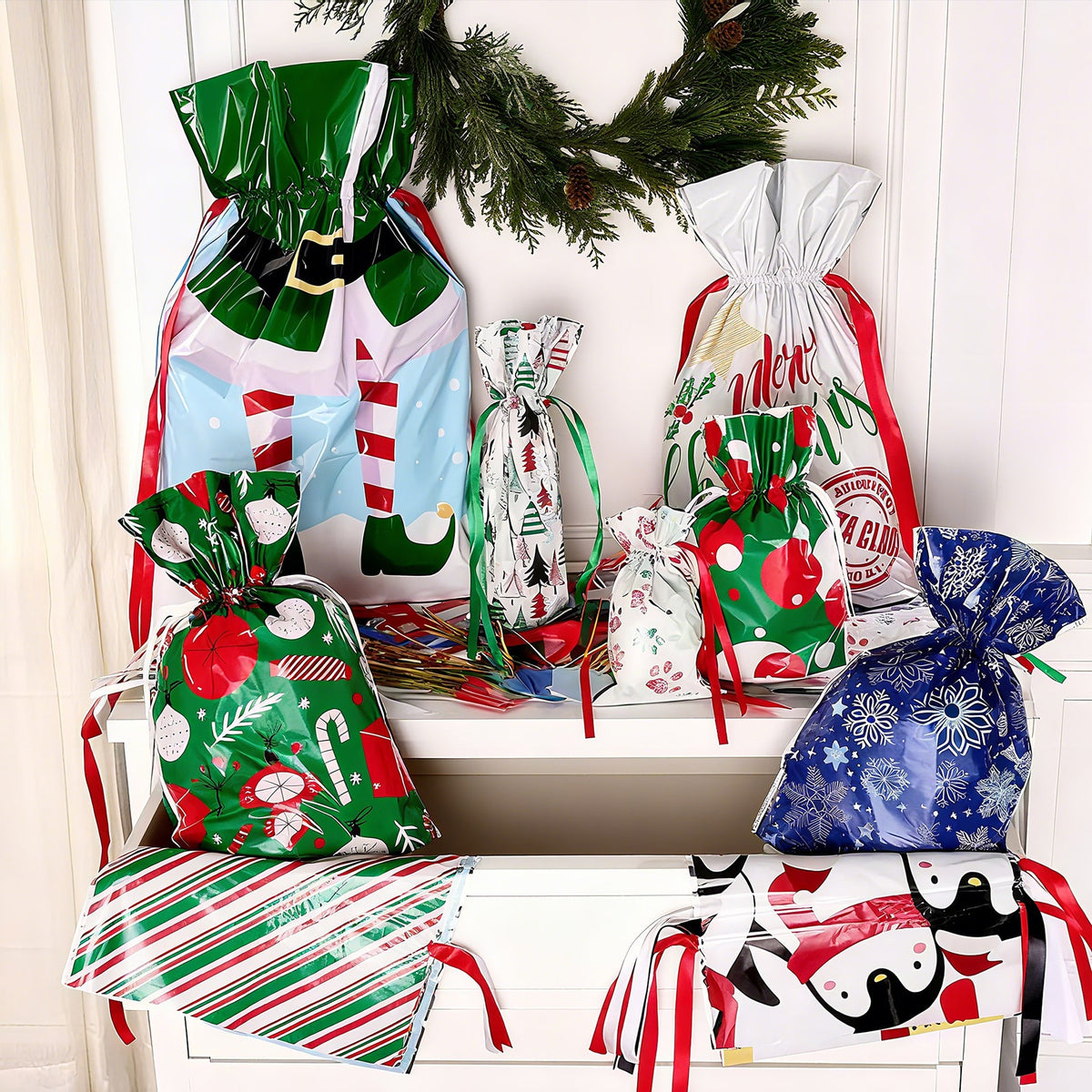 50PCS Christmas Gift Wrapping Set (25 Colorful Bags + 25 Tags)