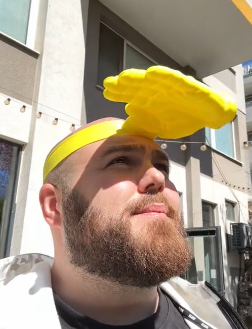 😂 Palm-Sized Sun Hat – Wear Fun, Steal the Spotlight!