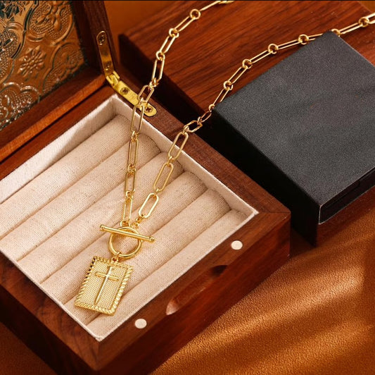 ✝️ Cross Pendant Paperclip Chain Necklace, Unisex, Waterproof and Sweat-Resistant, Fade-Proof