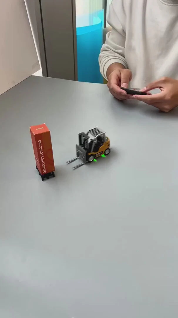 Zorveko Mini ForkLift Toy image_with_text_mDxXKe:image:0
