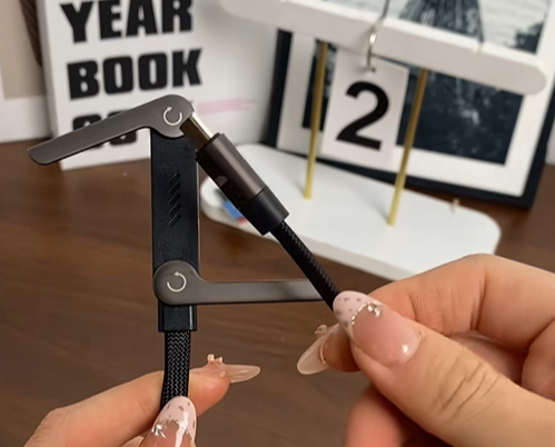 Zorveko ⚡2-in-1 Invisible Holder Charger Cable – 240W Fast Charging Cord with Built-In Phone Stand testimonials_HYFz9F:image:1