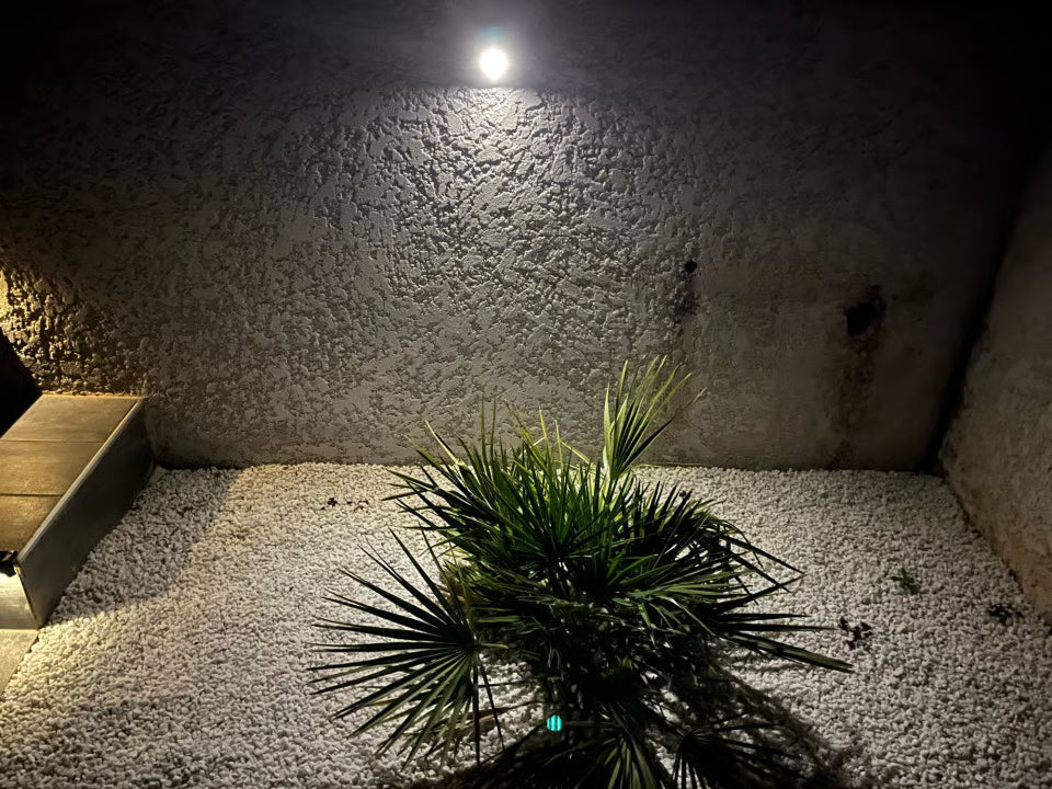 Zorveko Outdoor solar garden lights and motion-activated lights 🌟 testimonials_HYFz9F:image:1