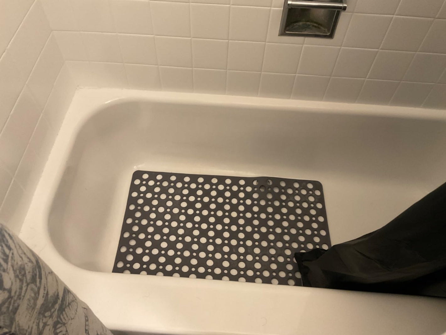 Zorveko SafeStep Bathroom Safety Mat testimonials_HYFz9F:image:1