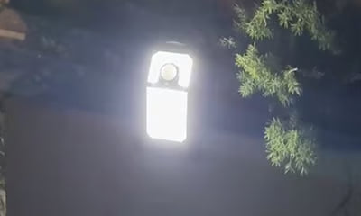 Zorveko Solar Motion Sensor Lights Auto On/Off, Weatherproof & Powerful testimonials_HYFz9F:image:1