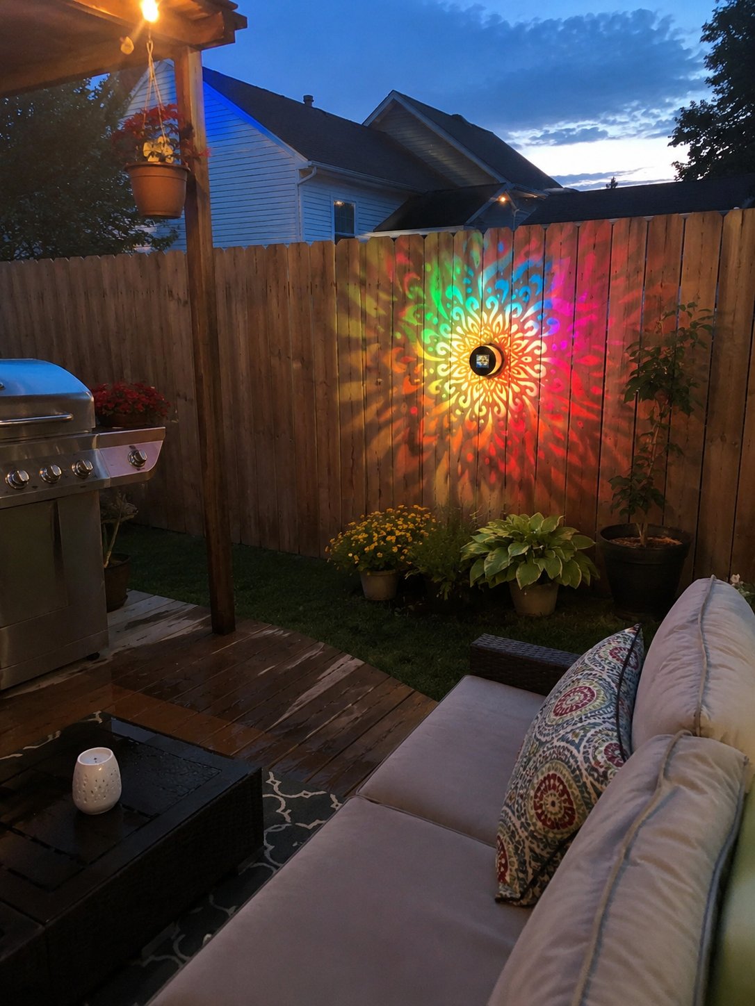 Zorveko Mandala Solar Wall Lamp – Magical Patio Night Ambience testimonials_HYFz9F:image:0